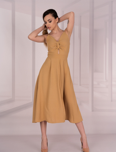 Molinen Camel - elegancka sukienka beżowa